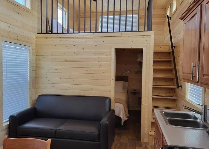 073 Tiny Nr Grand Canyon South Rim Sleeps 8
