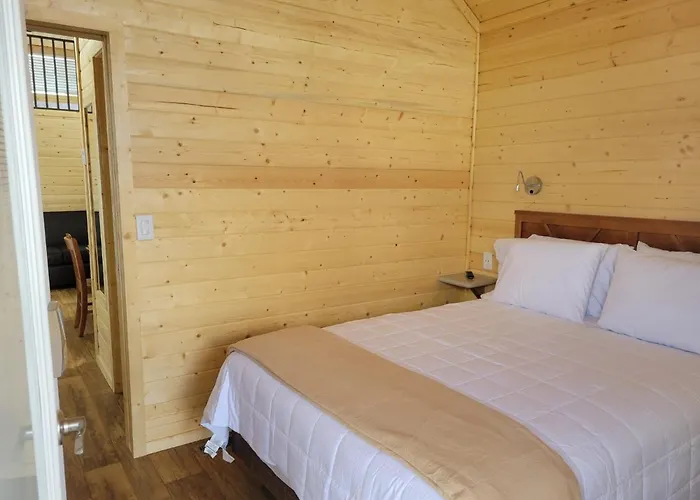 Chalet 073 Tiny Nr Grand Canyon South Rim Sleeps 8 *