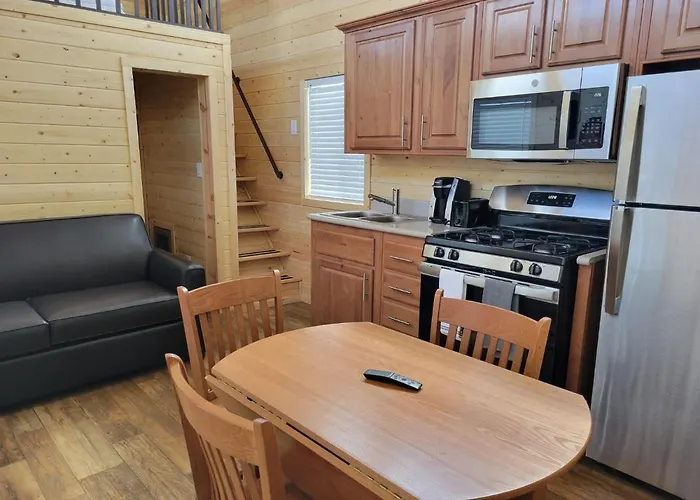 073 Tiny Nr Grand Canyon South Rim Sleeps 8 Chalet *